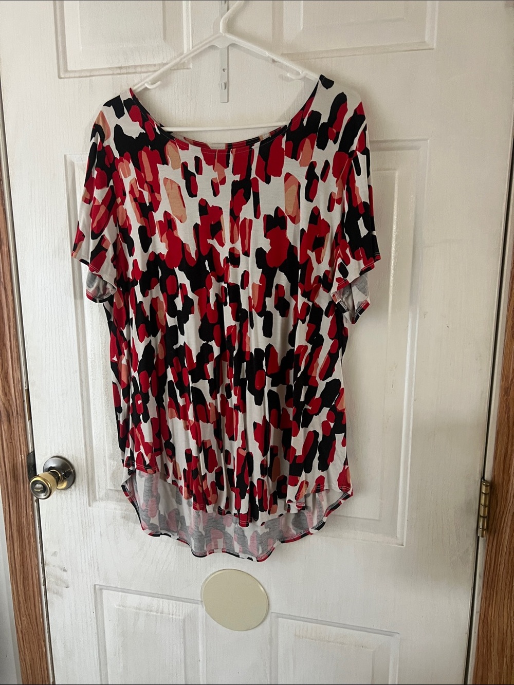 Alfani Red, Black & White Abstract Short Sleeve Tunic Top